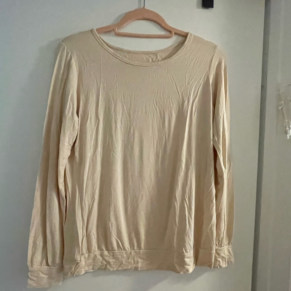 Off white long sleeve tee
